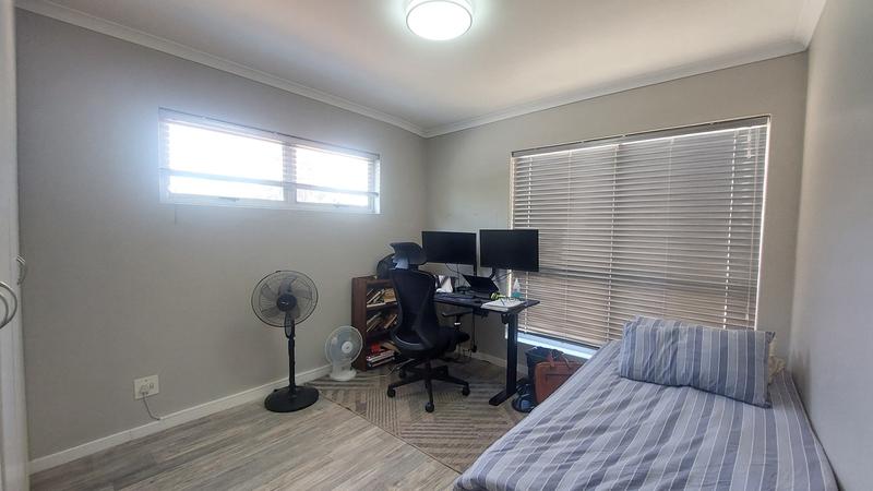 To Let 2 Bedroom Property for Rent in Kenridge Western Cape